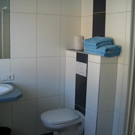 Haus Arnika Guest house